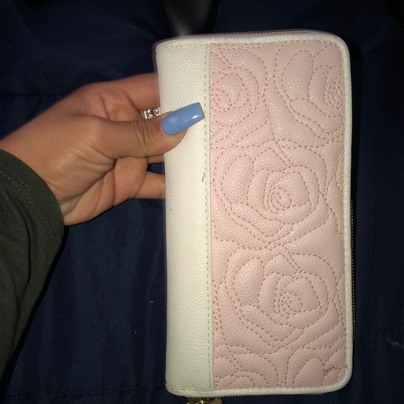 Wallet - Picture 4 of 4